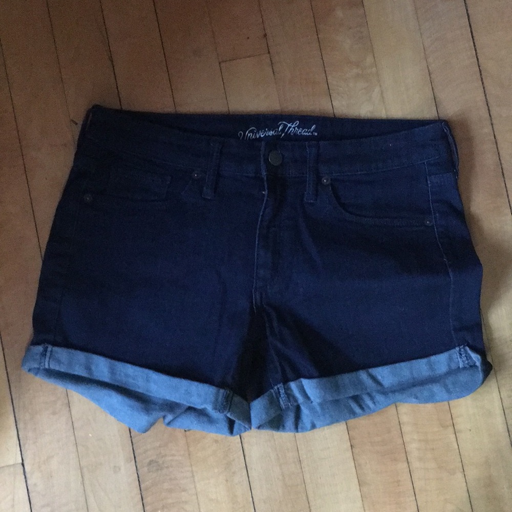 Universal thread shorts